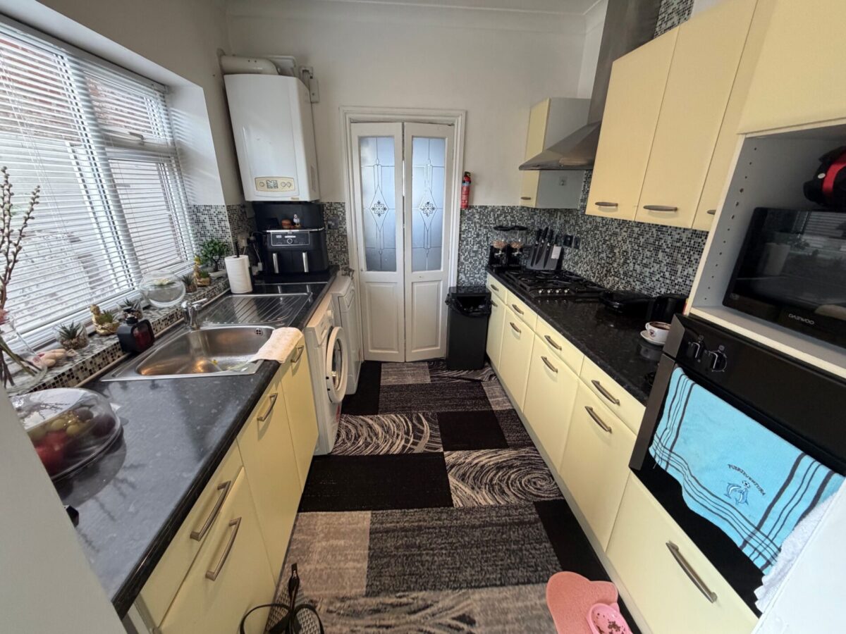 3 Lumsden Avenue, Shirley, Southampton, SO15 5EJ
