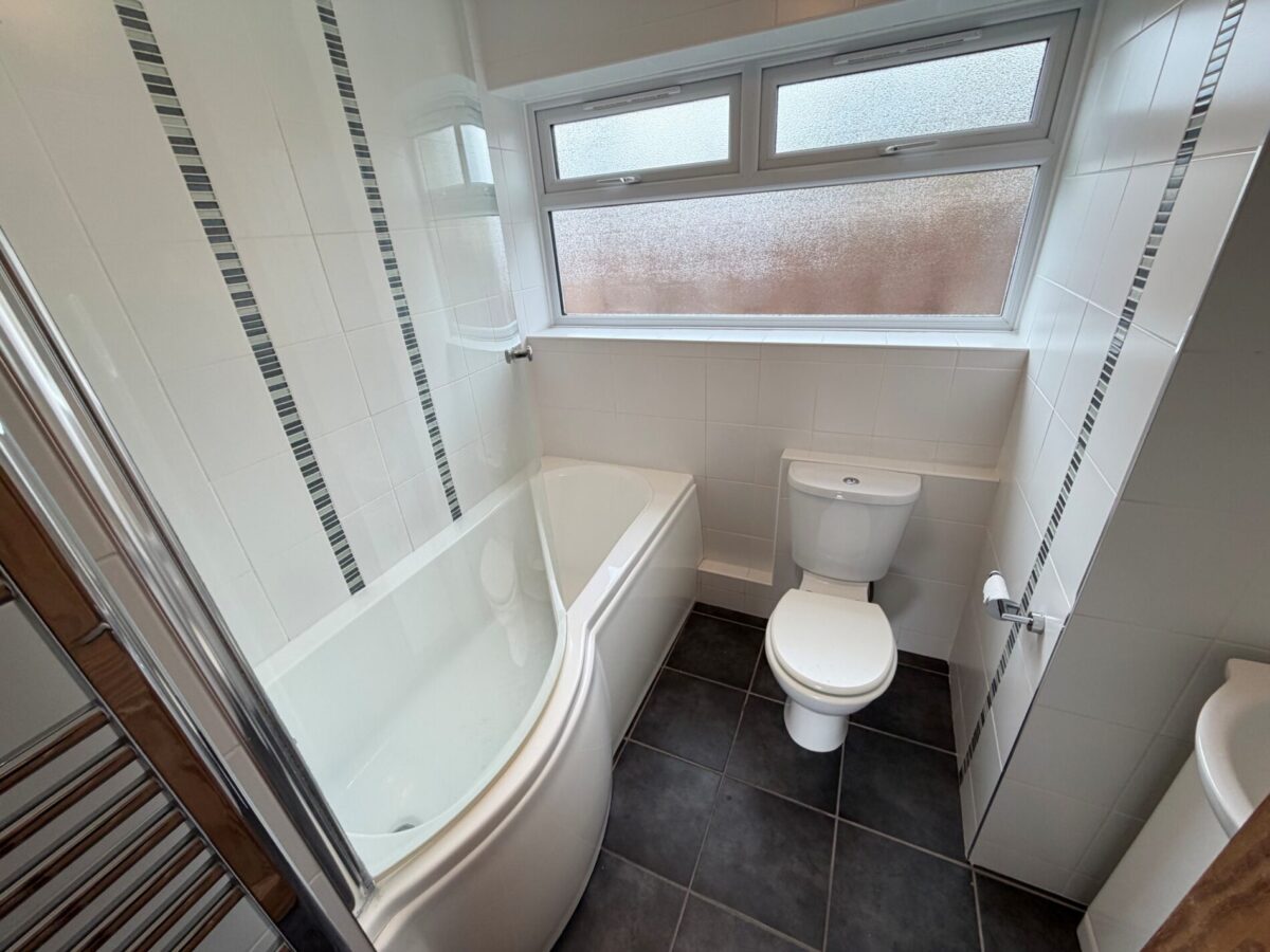 Ashdown Road, Hiltingbury, Chandlers Ford, SO53 5QZ